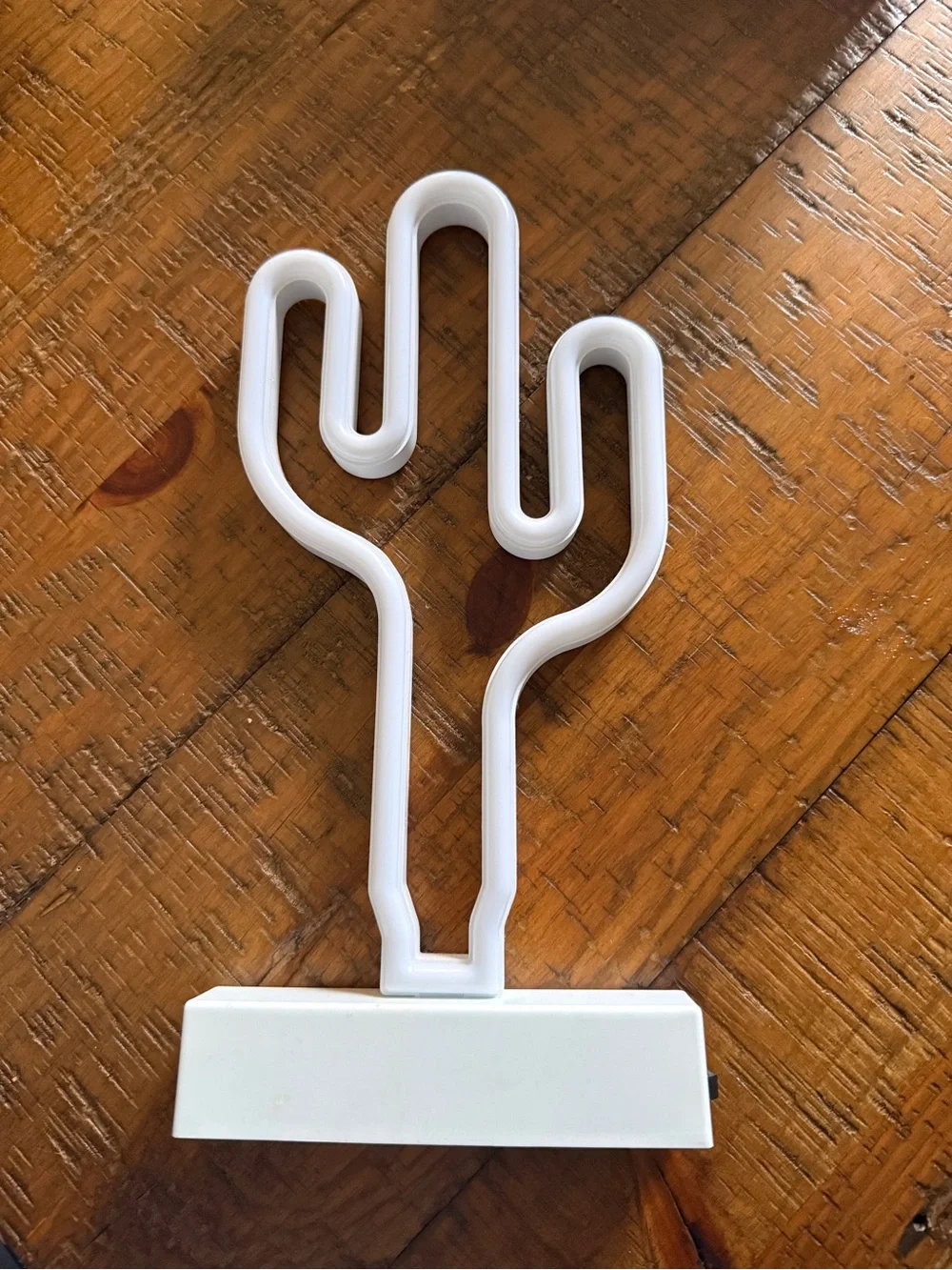 Neon Cactus LED Accent Light - Green
